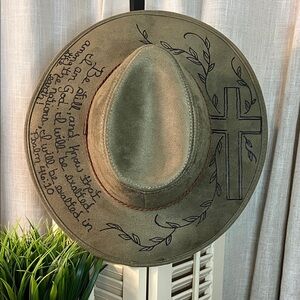 Hand burned freehand designed hat